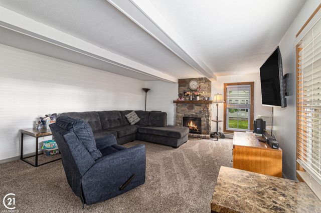 4646 Howland Road, Almont, MI 48003