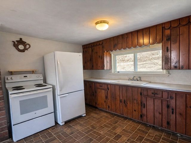 227 Osgood Hill Road, Essex, VT 05452