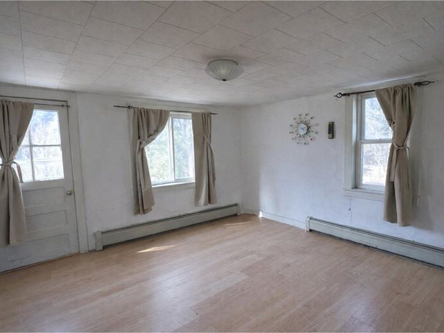 227 Osgood Hill Road, Essex, VT 05452
