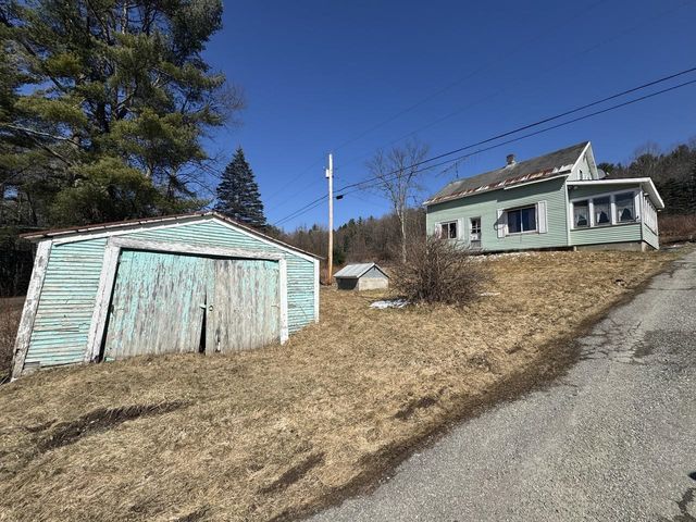 227 Osgood Hill Road, Essex, VT 05452