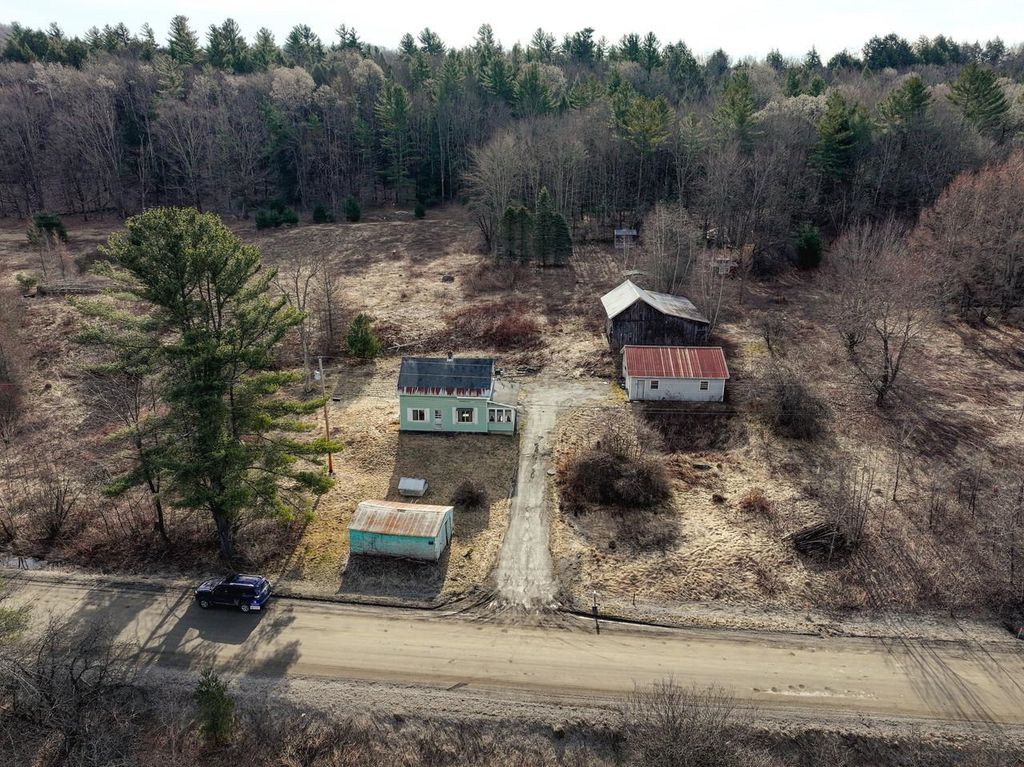 227 Osgood Hill Road, Essex, VT 05452