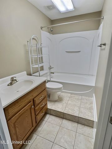 3098 Roseleigh Drive, Southaven, MS 38672