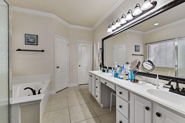 1431 Bonham Parkway, Lantana, TX 76226