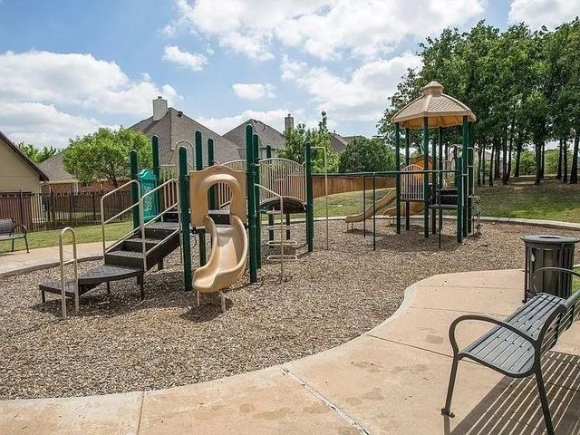 1431 Bonham Parkway, Lantana, TX 76226