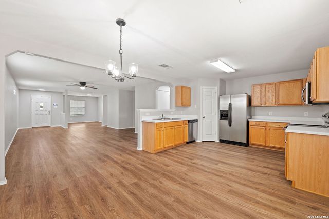 10815 Falling Water, San Antonio, TX 78249