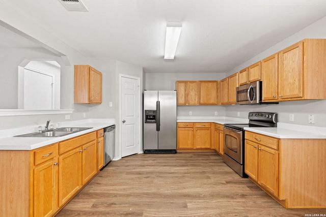 10815 Falling Water, San Antonio, TX 78249