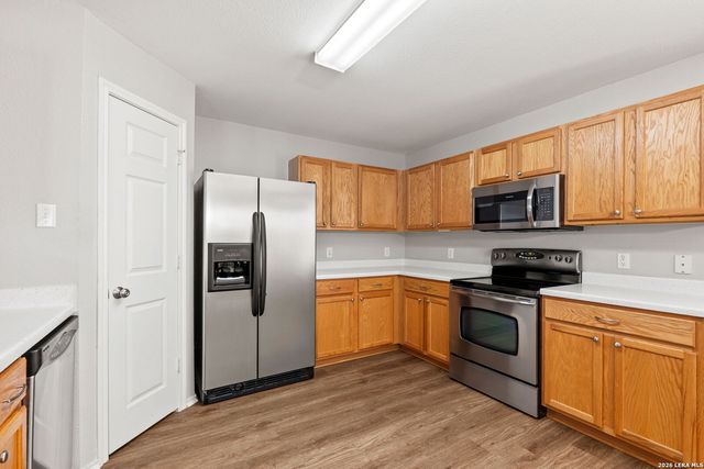 10815 Falling Water, San Antonio, TX 78249