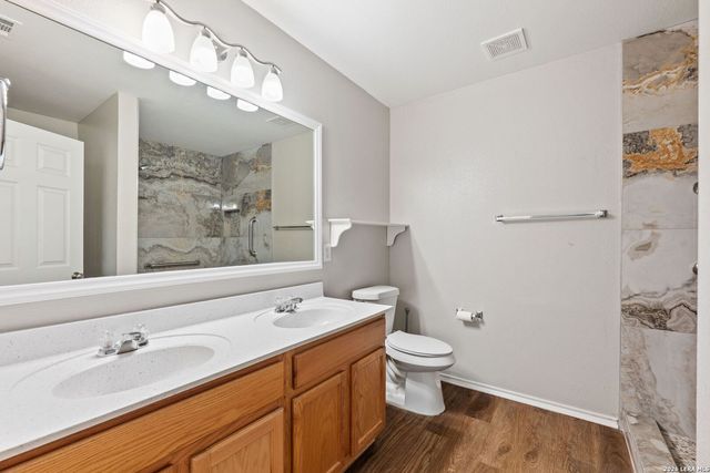 10815 Falling Water, San Antonio, TX 78249