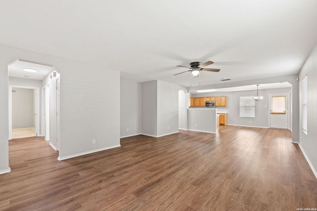 10815 Falling Water, San Antonio, TX 78249