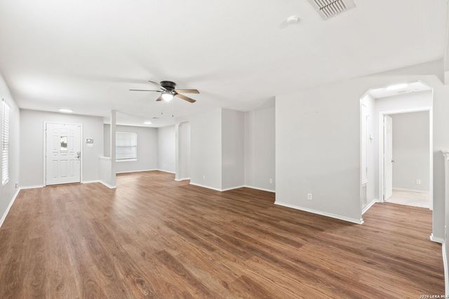 10815 Falling Water, San Antonio, TX 78249