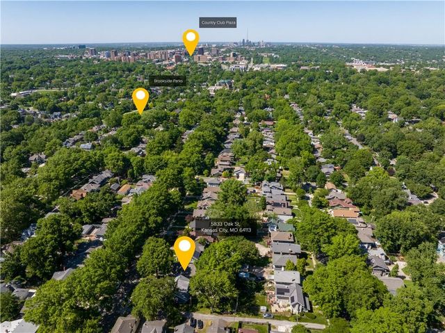5833 Oak Street, Kansas City, MO 64113
