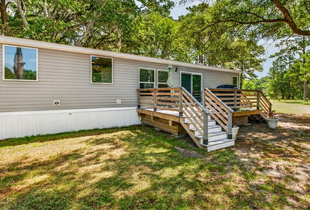 3242 Cape Road, Johns Island, SC 29455