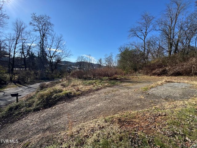 169 Midland Circle, Bristol, VA 24201