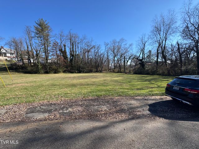 169 Midland Circle, Bristol, VA 24201