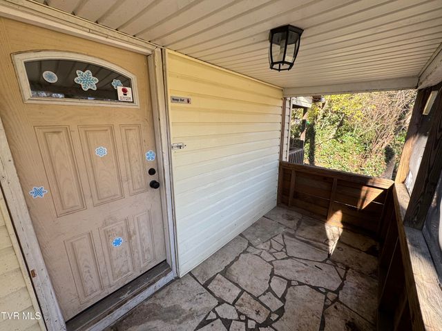 169 Midland Circle, Bristol, VA 24201