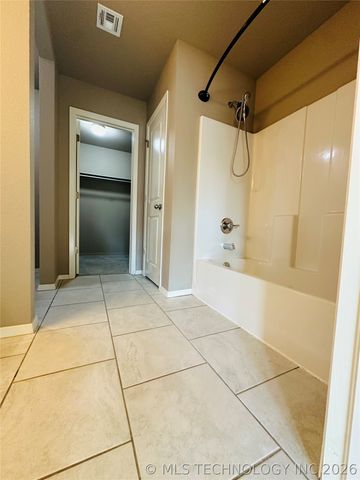 3634 E 143rd Place S, Bixby, OK 74008