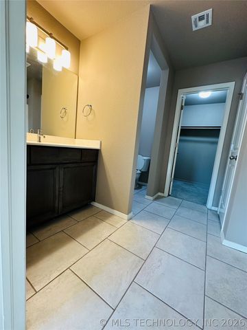 3634 E 143rd Place S, Bixby, OK 74008