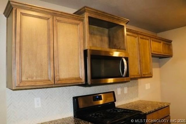 3634 E 143rd Place S, Bixby, OK 74008