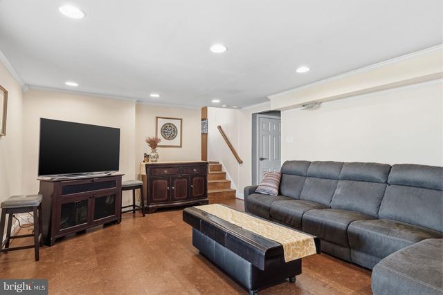 8876 RISING SUN AVE, Philadelphia, PA 19115