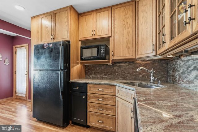 8876 RISING SUN AVE, Philadelphia, PA 19115