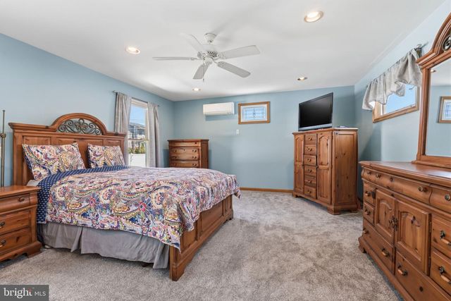 8876 RISING SUN AVE, Philadelphia, PA 19115