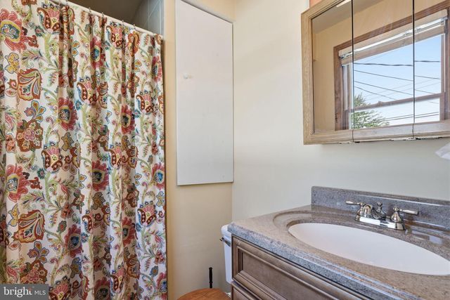 8876 RISING SUN AVE, Philadelphia, PA 19115