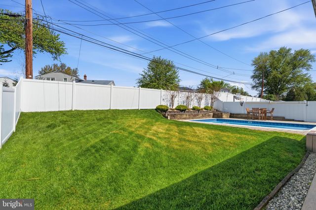 8876 RISING SUN AVE, Philadelphia, PA 19115