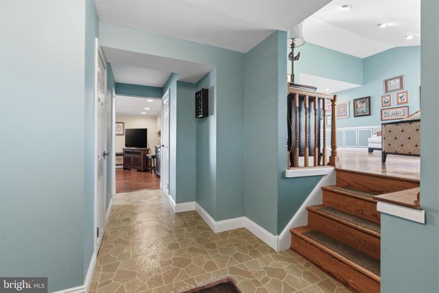 8876 RISING SUN AVE, Philadelphia, PA 19115