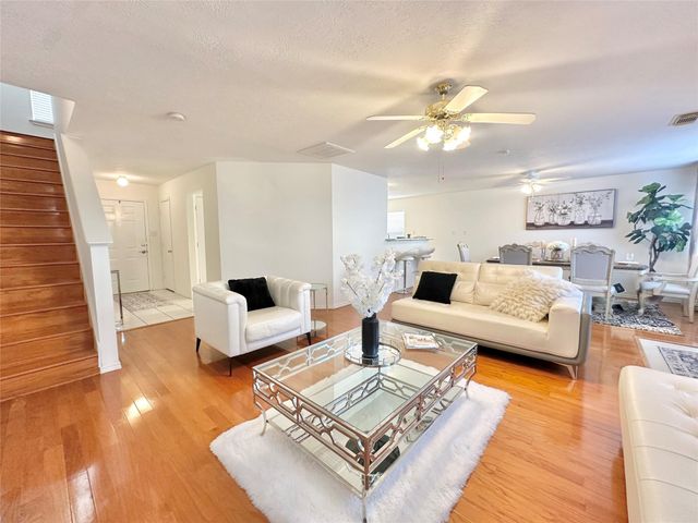 8223 Golf Green Circle, Houston, TX 77036