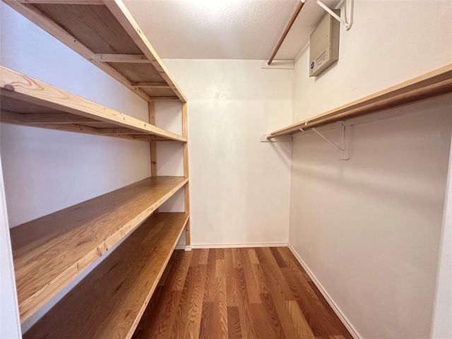 8223 Golf Green Circle, Houston, TX 77036