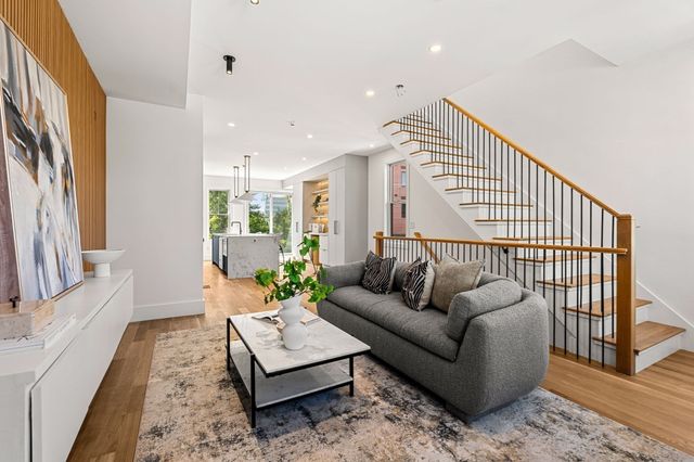 17 Lothrop St 17, Boston, MA 02135