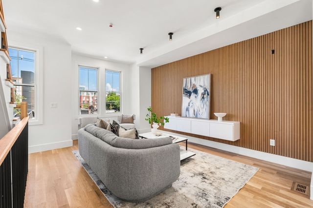 17 Lothrop St 17, Boston, MA 02135