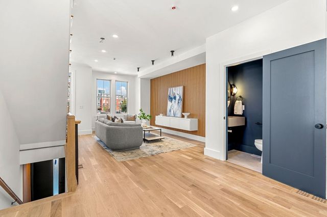 17 Lothrop St 17, Boston, MA 02135