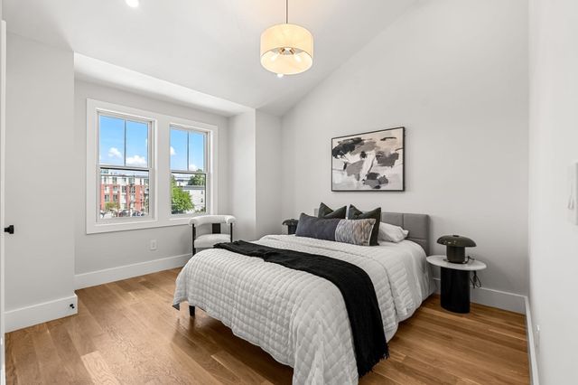 17 Lothrop St 17, Boston, MA 02135