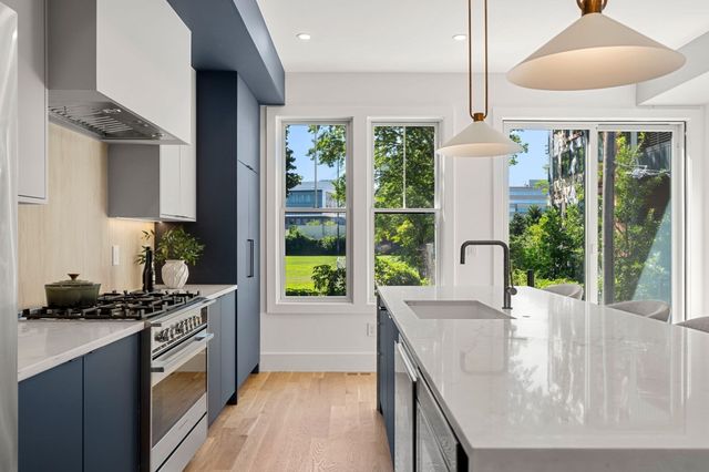 17 Lothrop St 17, Boston, MA 02135