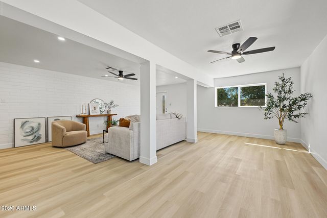 5009 N 62ND Avenue, Glendale, AZ 85301