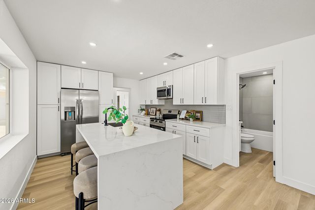 5009 N 62ND Avenue, Glendale, AZ 85301