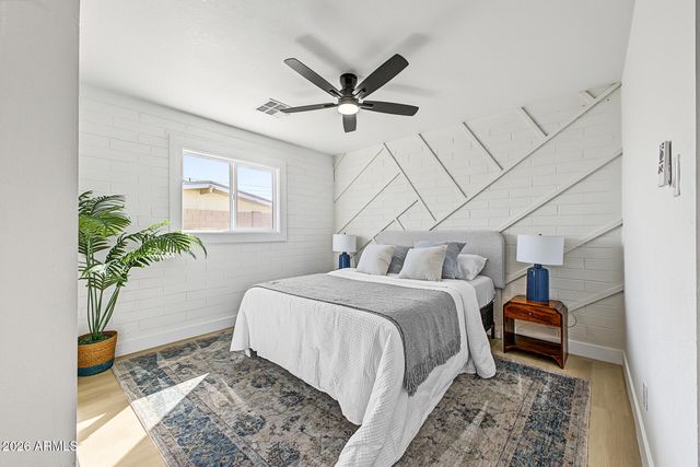 5009 N 62ND Avenue, Glendale, AZ 85301