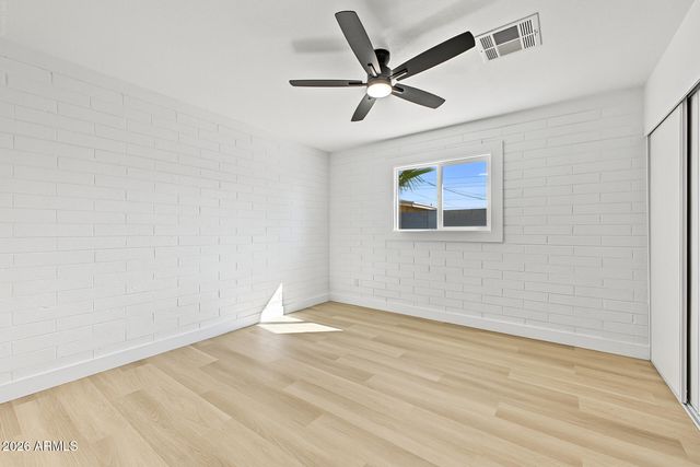5009 N 62ND Avenue, Glendale, AZ 85301