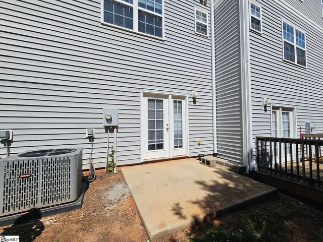 122 University Village Drive, Central, SC 29630