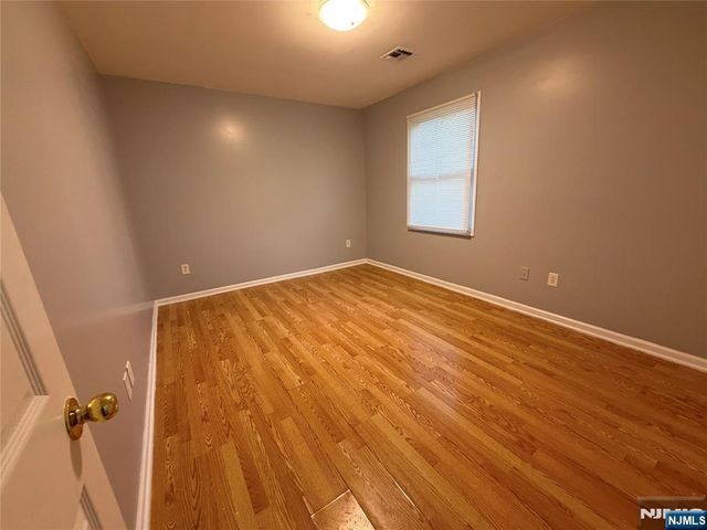 33 N York Street, Paterson, NJ 07524