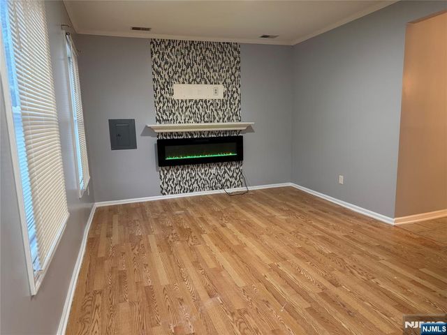 33 N York Street, Paterson, NJ 07524