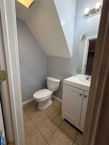 33 N York Street, Paterson, NJ 07524