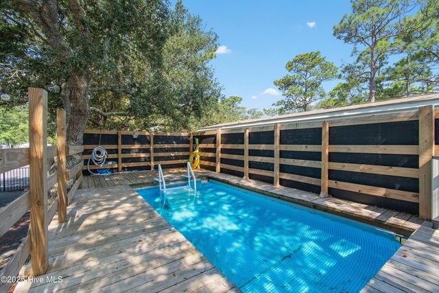 2744 Ocean View Avenue SW, Supply, NC 28462