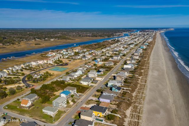 2744 Ocean View Avenue SW, Supply, NC 28462