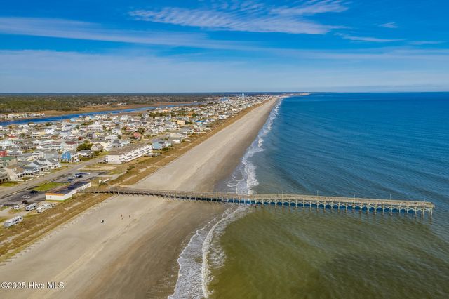 2744 Ocean View Avenue SW, Supply, NC 28462