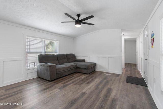 2744 Ocean View Avenue SW, Supply, NC 28462