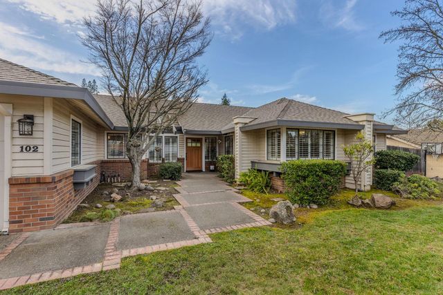 102 Spring Water Way, Folsom, CA 95630