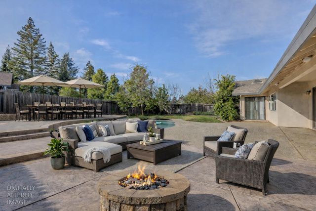 102 Spring Water Way, Folsom, CA 95630