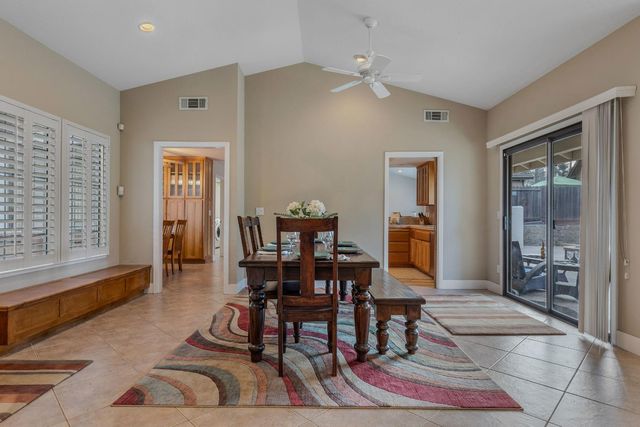 102 Spring Water Way, Folsom, CA 95630